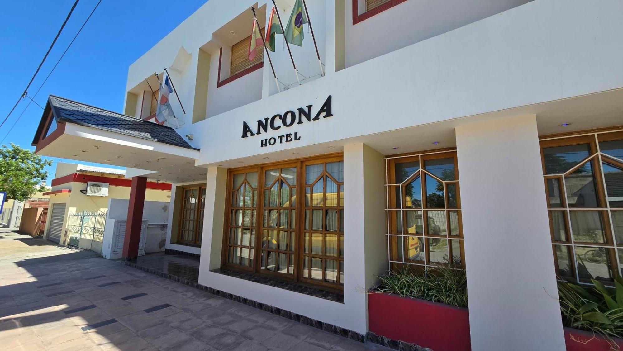 Hotel Ancona Rio Colorado Rn Екстер'єр фото